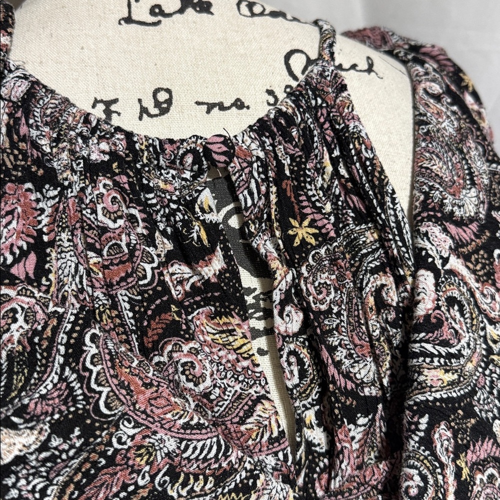 Wallflower Paisley Dress in Black and Pink - Picture 3 of 4